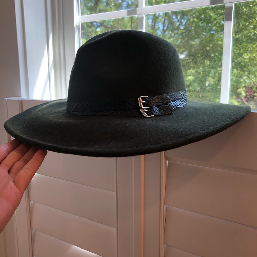 Chic Floppy Free People Hat